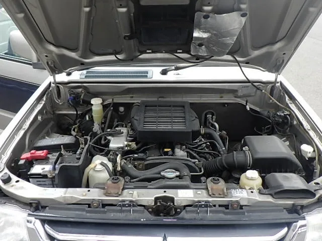 MITSUBISHI Pajero Mini - 1
