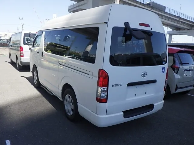 Toyota Hiace thumbnail 20
