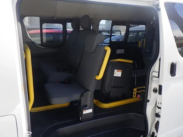 Toyota Hiace thumbnail 28