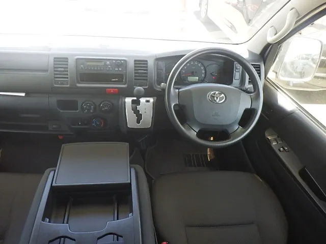 Toyota Hiace thumbnail 30