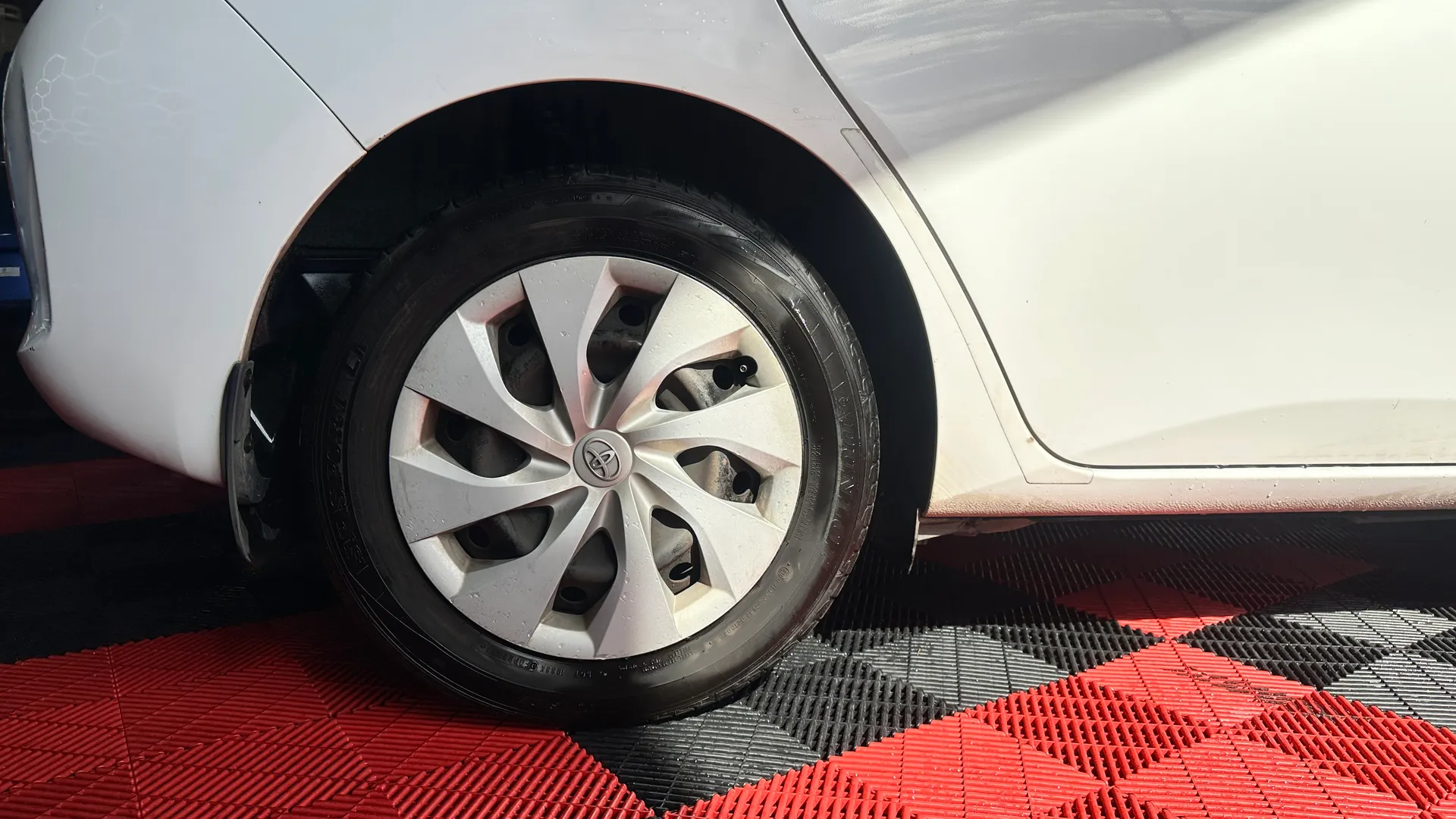 2013 Toyota Corolla - Image 3