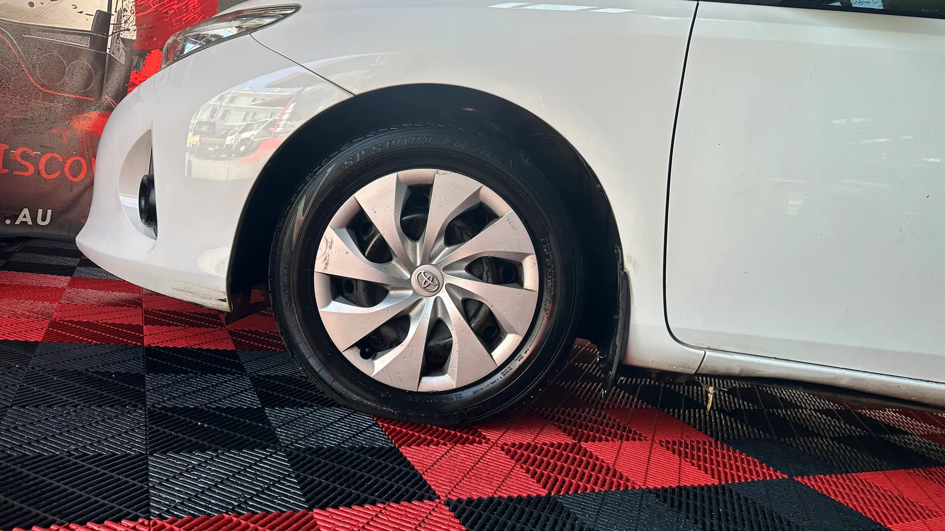 2013 Toyota Corolla - Image 5