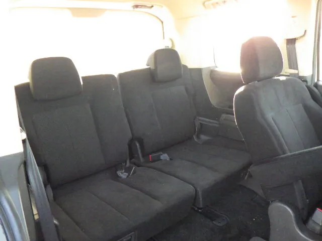 2016 Mitsubishi Delica - Image 8