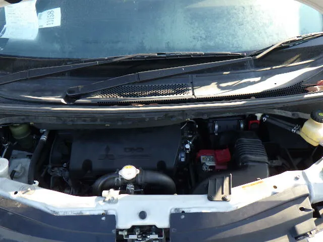 2016 Mitsubishi Delica - Image 18