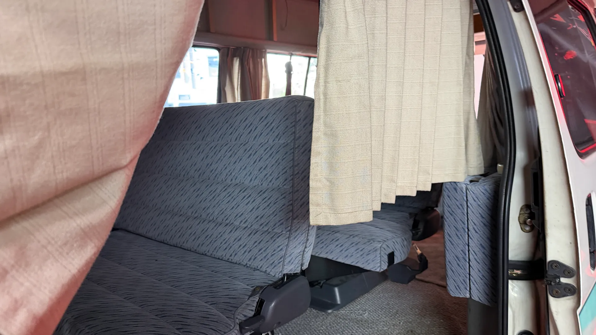 1995 Toyota Hiace Super Custom - Image 20