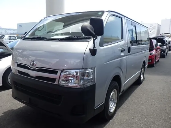 2011 Toyota Hiace Camroad - Image 1
