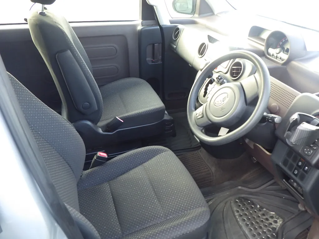 2016 Toyota Porte Welcab - Image 2
