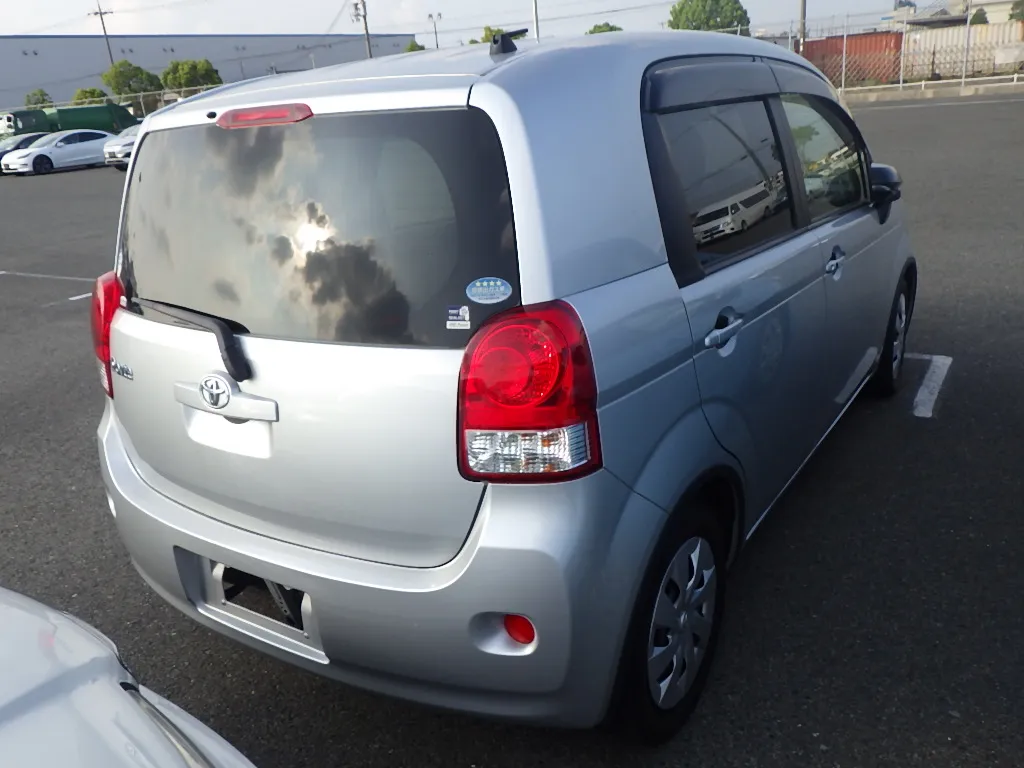 2016 Toyota Porte Welcab - Image 10