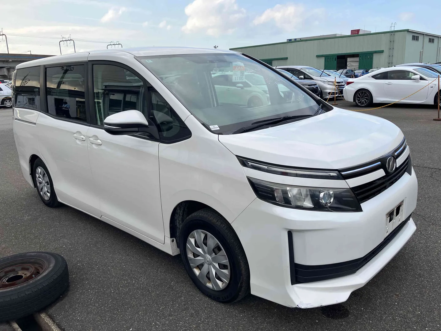 2014 Toyota Voxy Welcab - Image 4