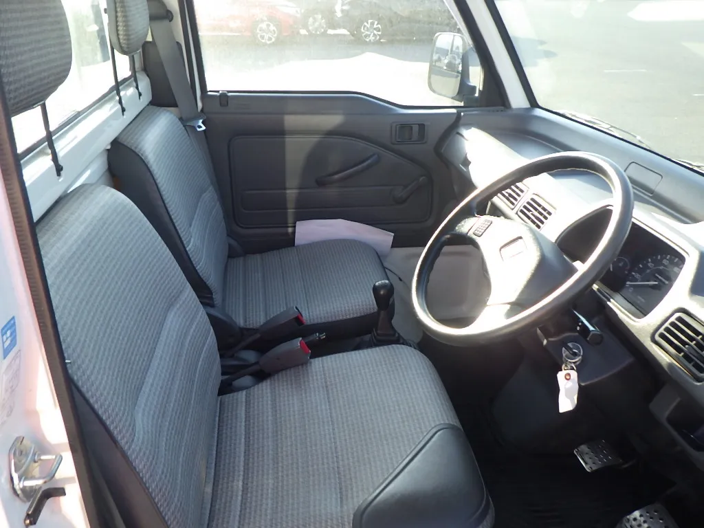 1996 Honda Acty - Image 2