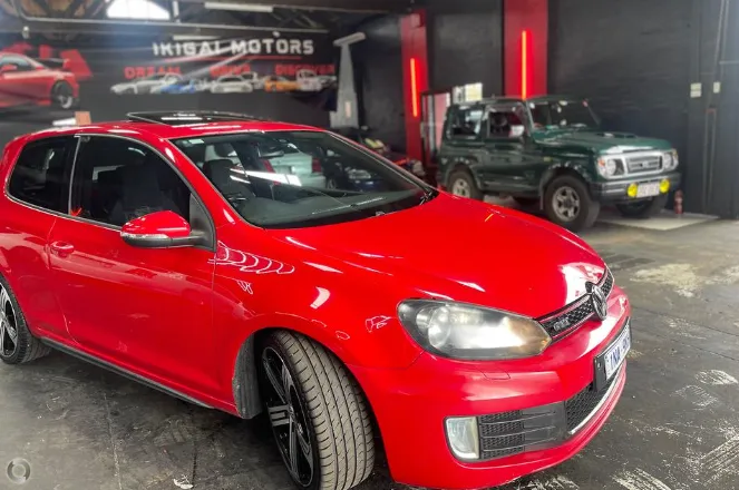 2010 Volkswagen Golf Gti - Image 5