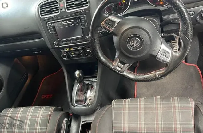 2010 Volkswagen Golf Gti - Image 7