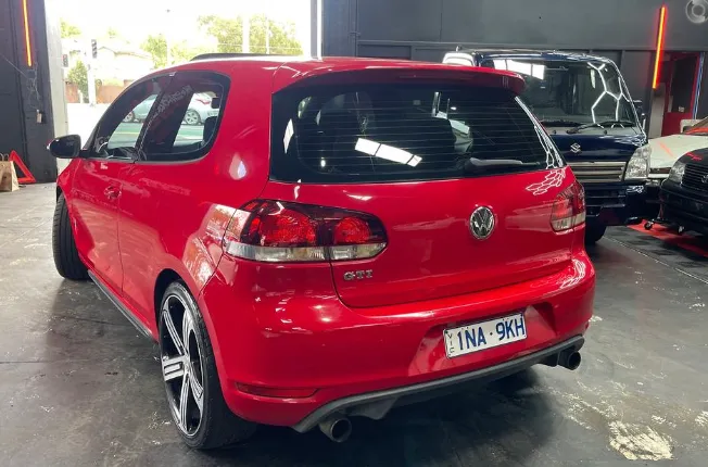 2010 Volkswagen Golf Gti - Image 10